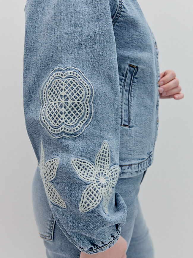CAZADORA VAQUERA BORDADO Mid Blue Wash