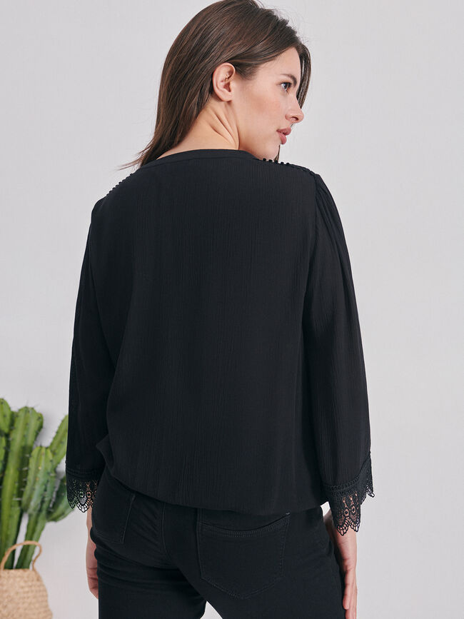 Blusa romántica puntilla Negro