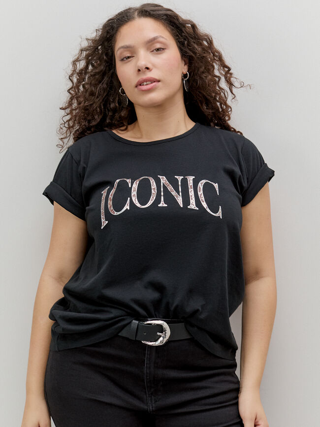 CAMISETA LETRAS LEOPARDO Negro