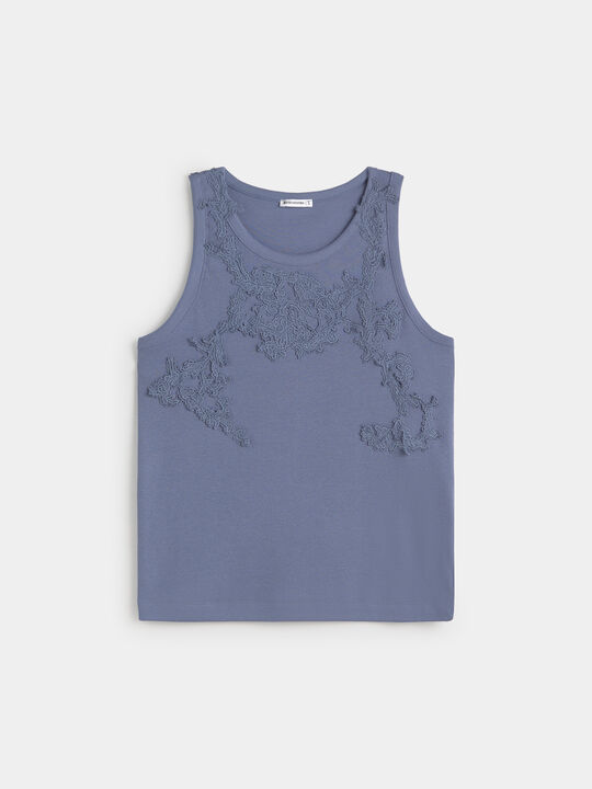 TOP DETALLE PARCHE Azul Grisaceo image number null