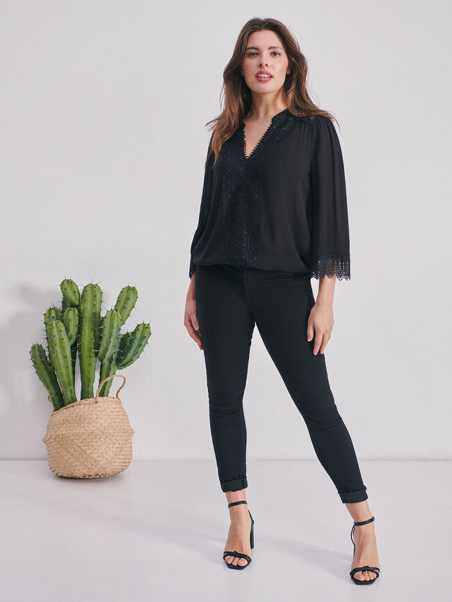 Blusa romántica puntilla Negro