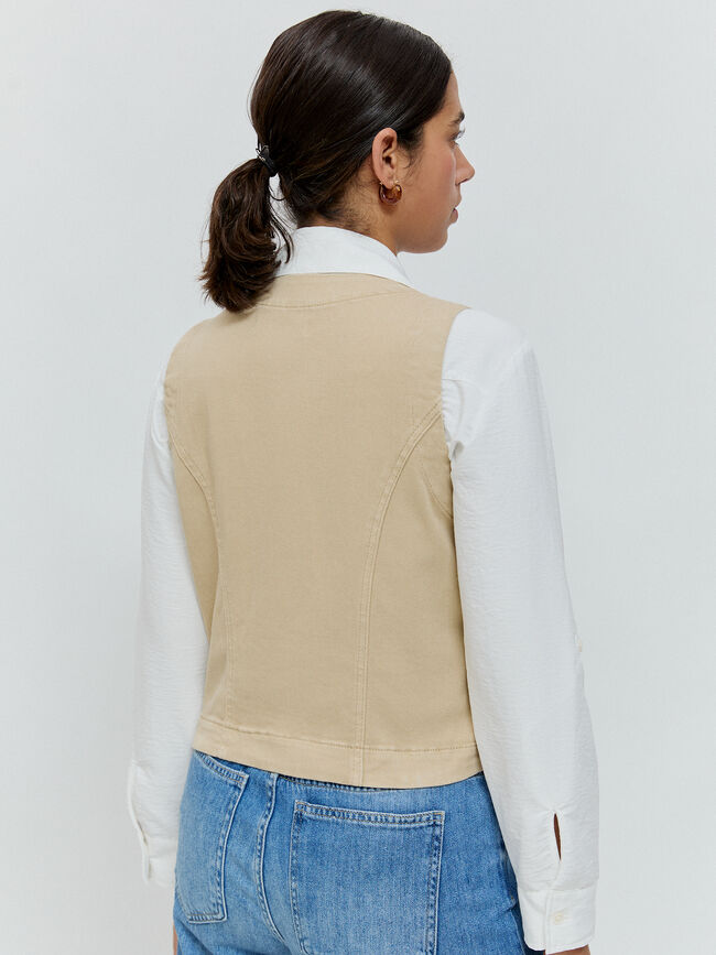 CHALECO COLOR BOTONES Camel