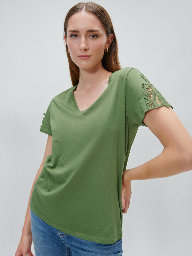CAMISETA DETALLE CROCHET kaki medio