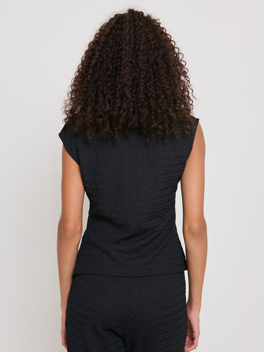 CAMISETA APLIQUE CRINKLE ROMBO Negro image number null