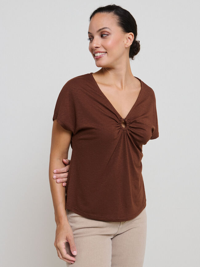 CAMISETA PIEZA ESCOTE BROWNIE