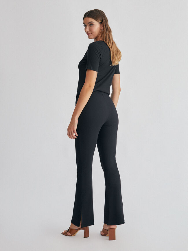 pantalon acampanado con abertura Negro