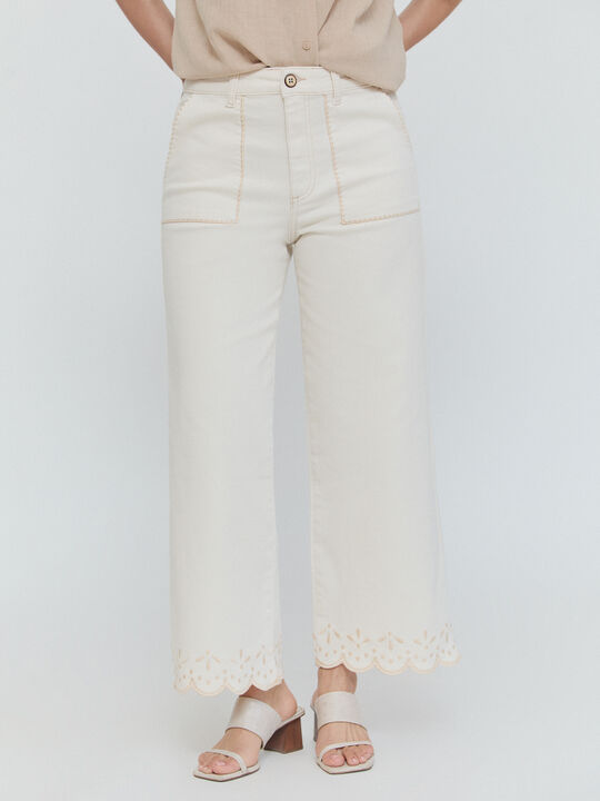 PANTALON DETALLE BORDADO Crudo image number null