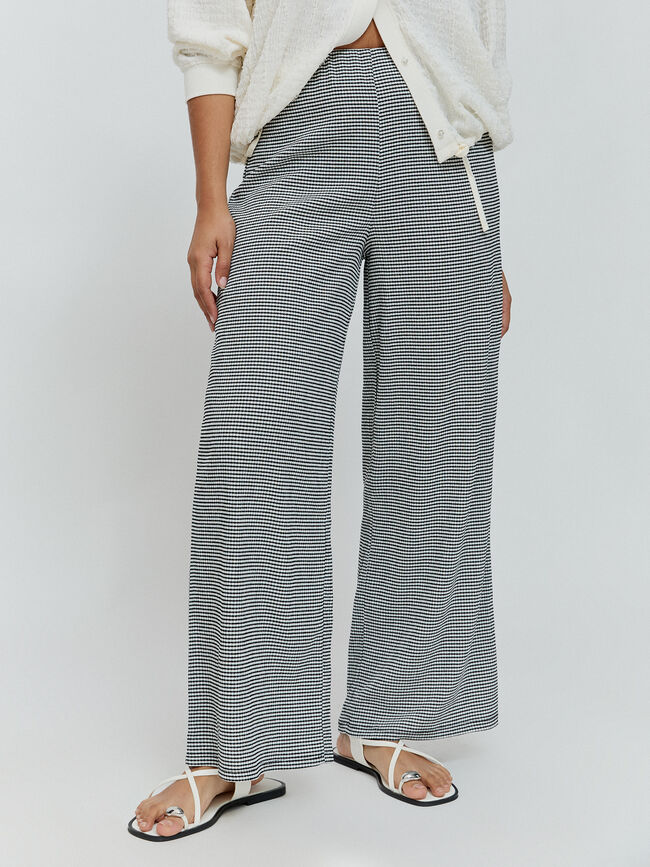 PANTALON TEXTURA Negro