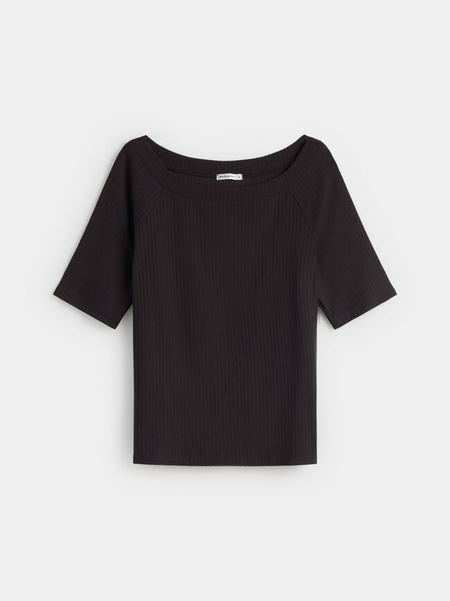 CAMISETA CUELLO BARCO Negro