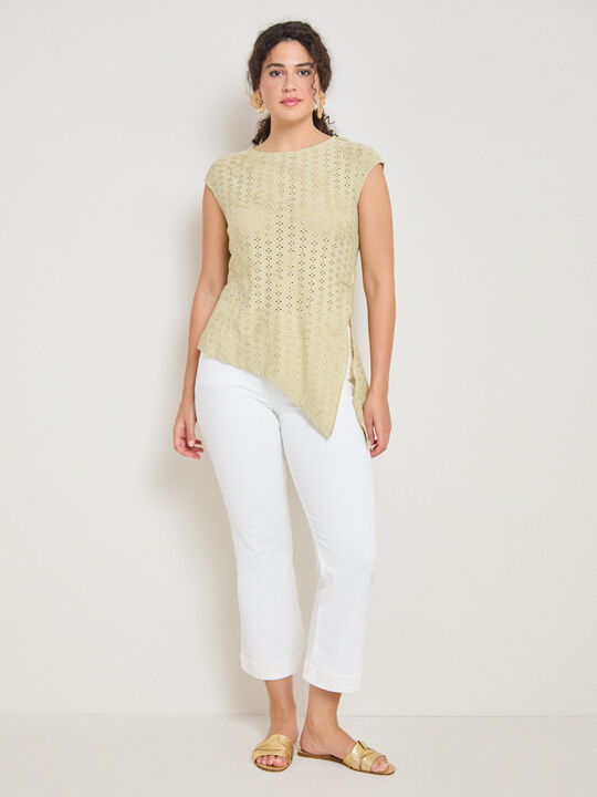 CAMISETA PICO LATERAL EYELET BORDADO Pistacho image number null