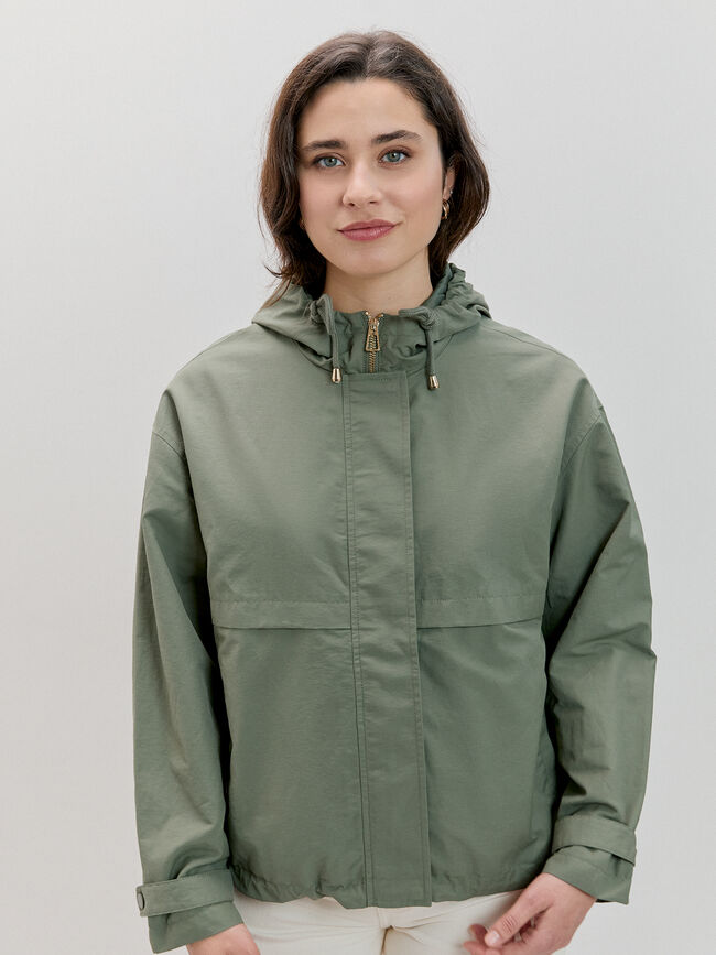 PARKA B&Aacute;SICA CAPUCHA kaki oscuro