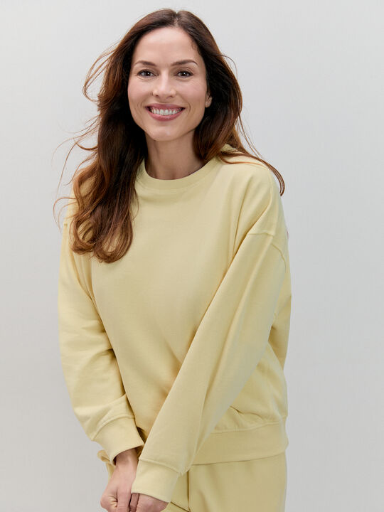 SUDADERA DETALLE Amarillo Pastel image number null