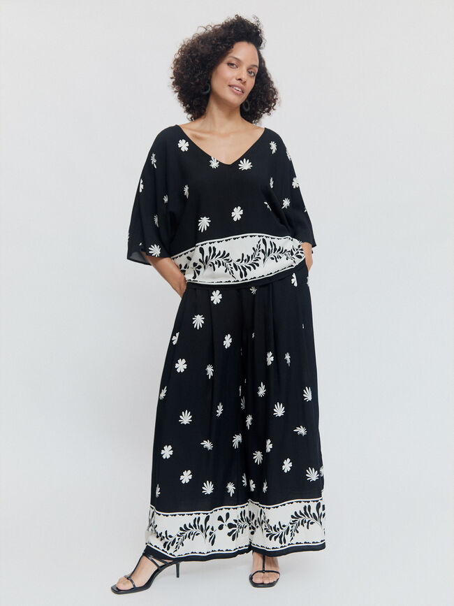 BLUSA ESTAMPADA Negro