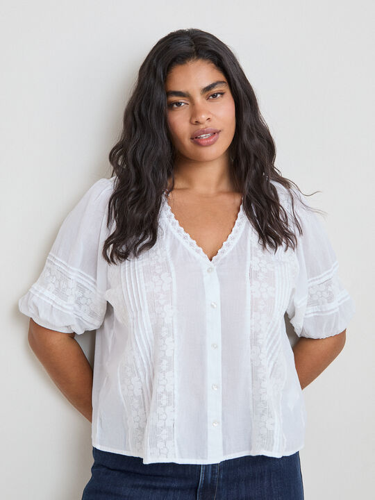 BLUSA DETALLE ENTREDOSES Blanco Optico image number null