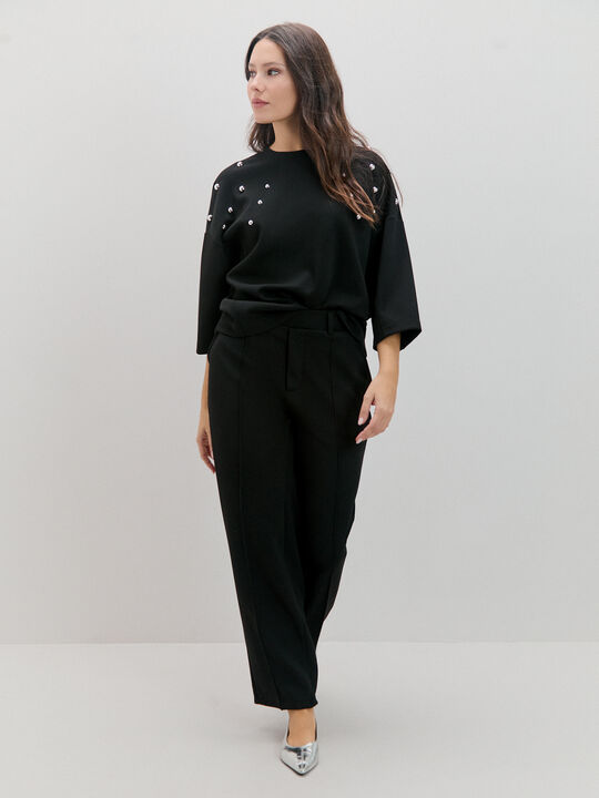 SUDADERA TACHAS Negro image number null