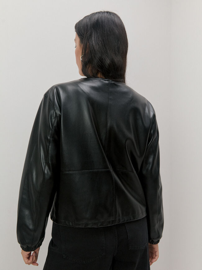 CHAQUETA POLIPIEL BOTONES Negro