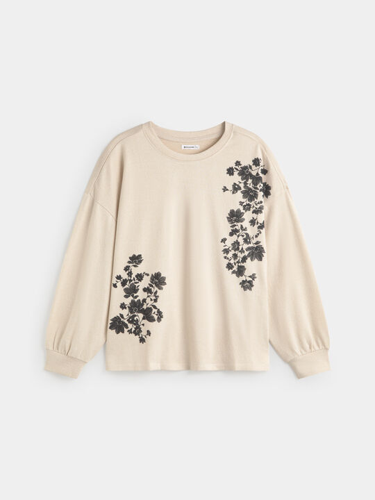 SUDADERA DETALLE Crudo image number null