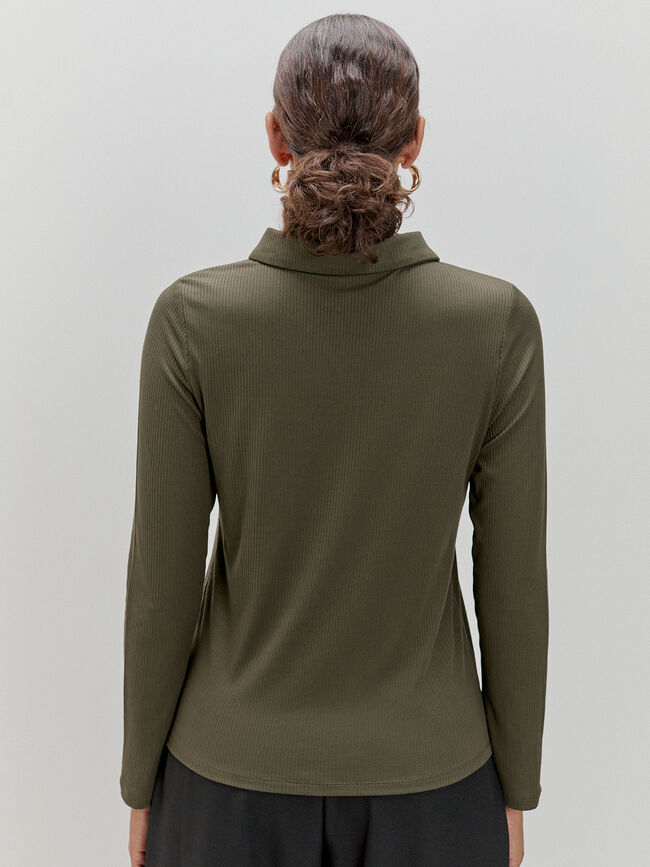 CAMISETA CUELLO POLO verde militar