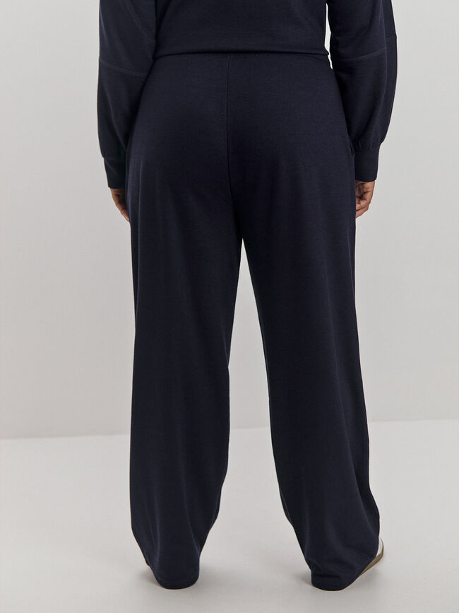 PANTALON BOLSILLOS PARCHE Azul Marino