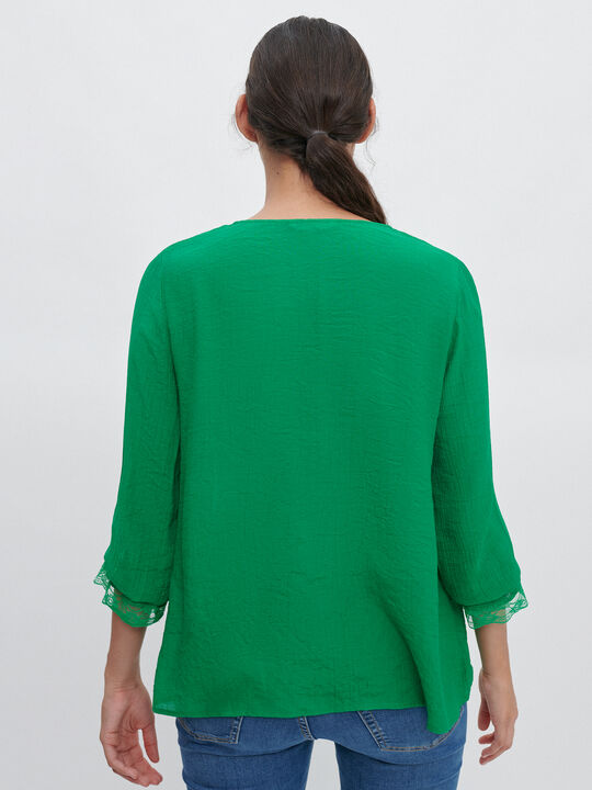 BLUSA PUNTILLA VERDE OPALO image number null