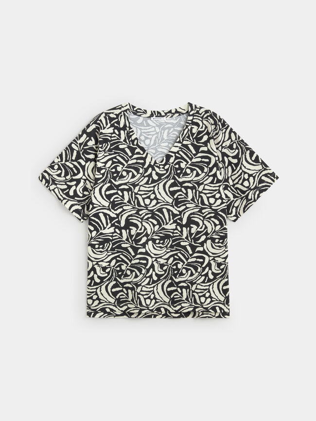 CAMISETA CUELLO PICO Estampado 2