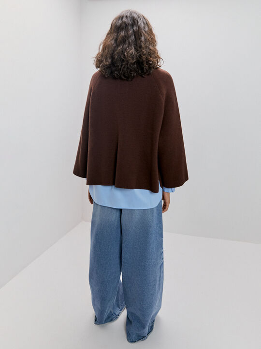 CARDIGAN CAPA ROJO MARTE image number null