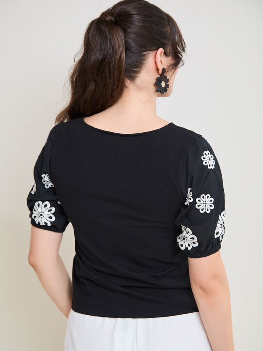 CAMISETA BORDADO MANGA Negro image number null