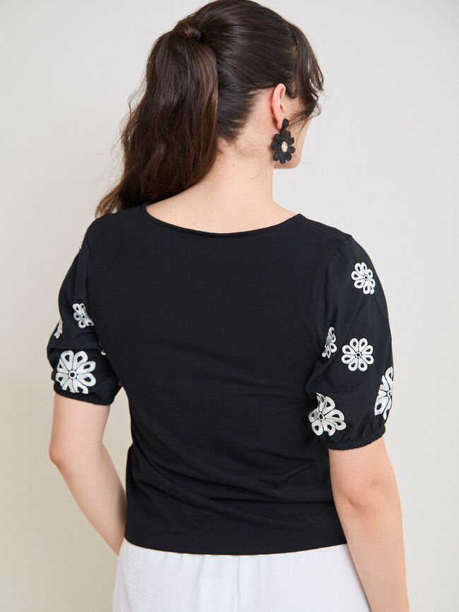 CAMISETA BORDADO MANGA Negro