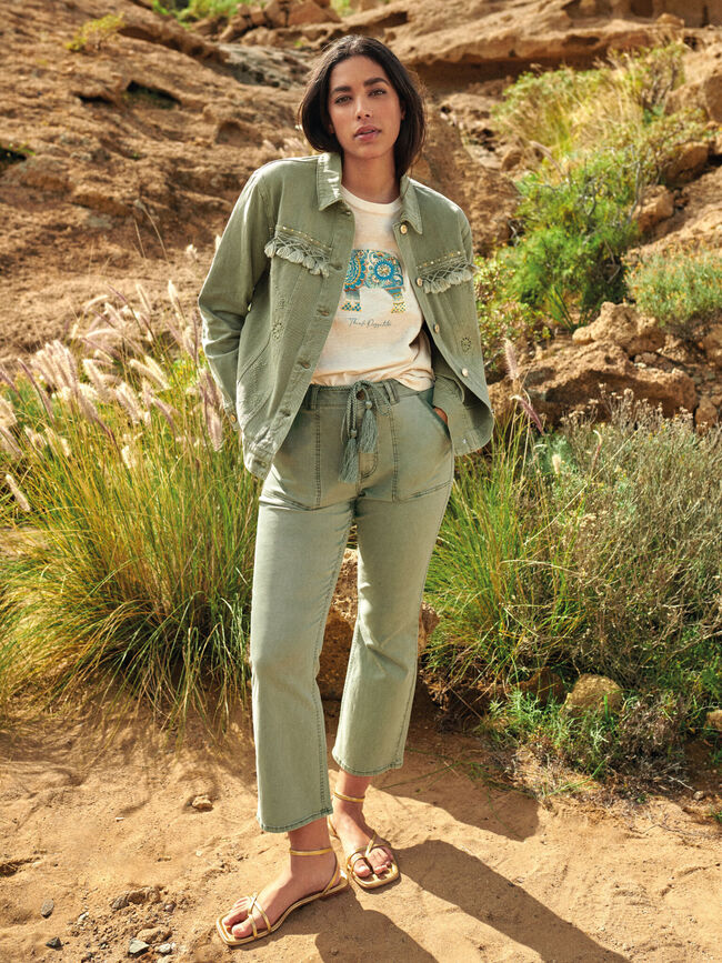Pantalon acampanado Kaki