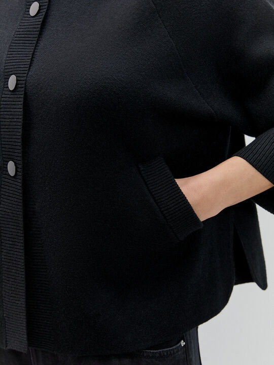 CHAQUETA BABY Negro image number null