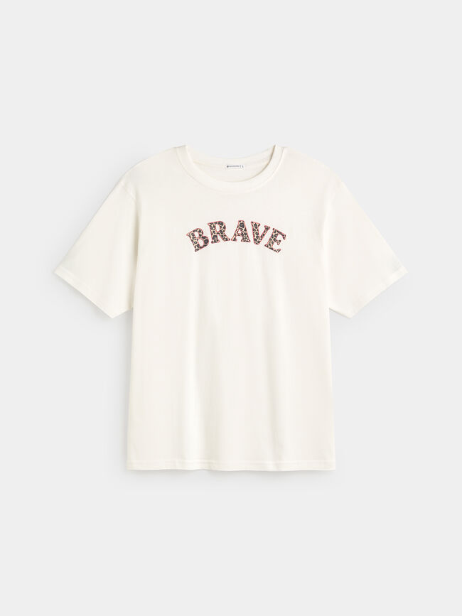 CAMISETA LETRAS LEOPARDO Blanco Hueso