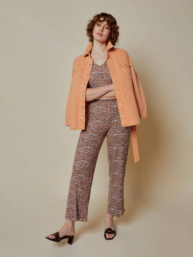top volante en hombro Fucsia Claro