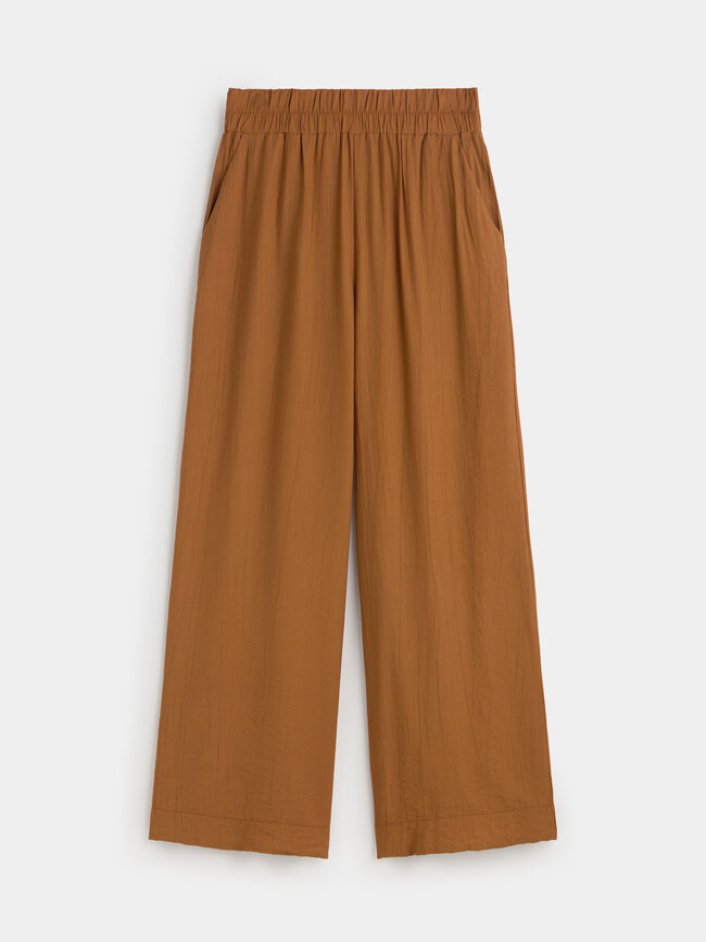 pantalon pata ancha Marron viejo