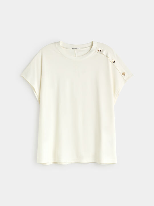 CAMISETA BOTONES HOMBRO FLU&Iacute;DA Crudo image number null