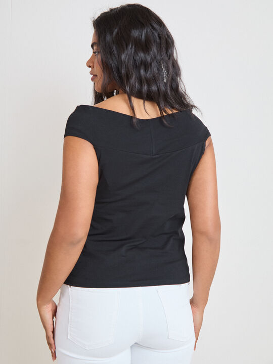 CAMISETA NUDO Negro image number null