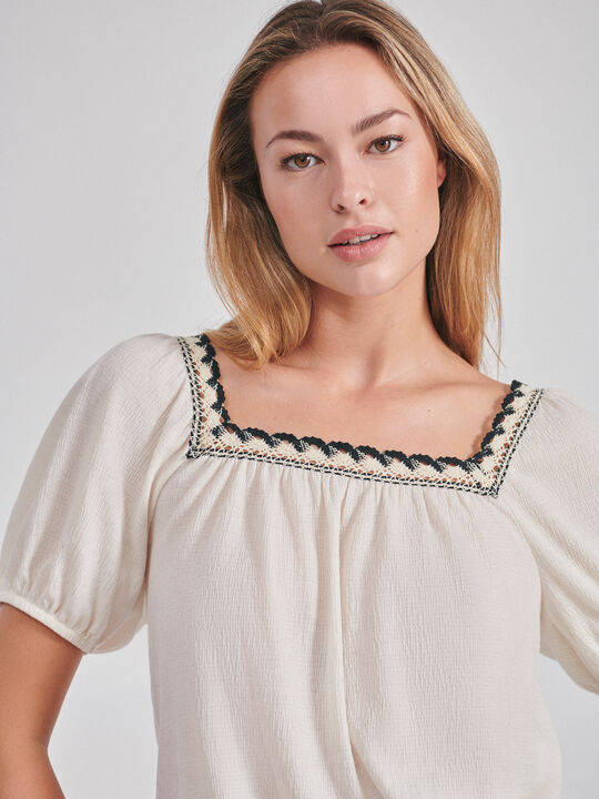 CAMISETA CROCHET TEXTURA Blanco Hueso image number null