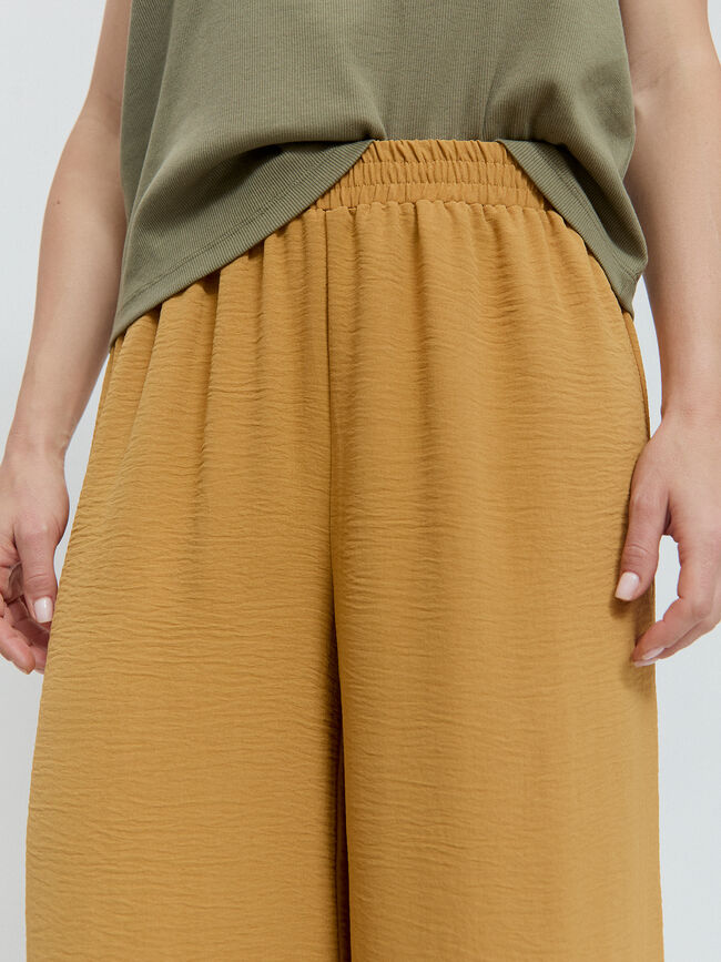PANTALON ANCHO FLUIDO Mostaza Oscuro