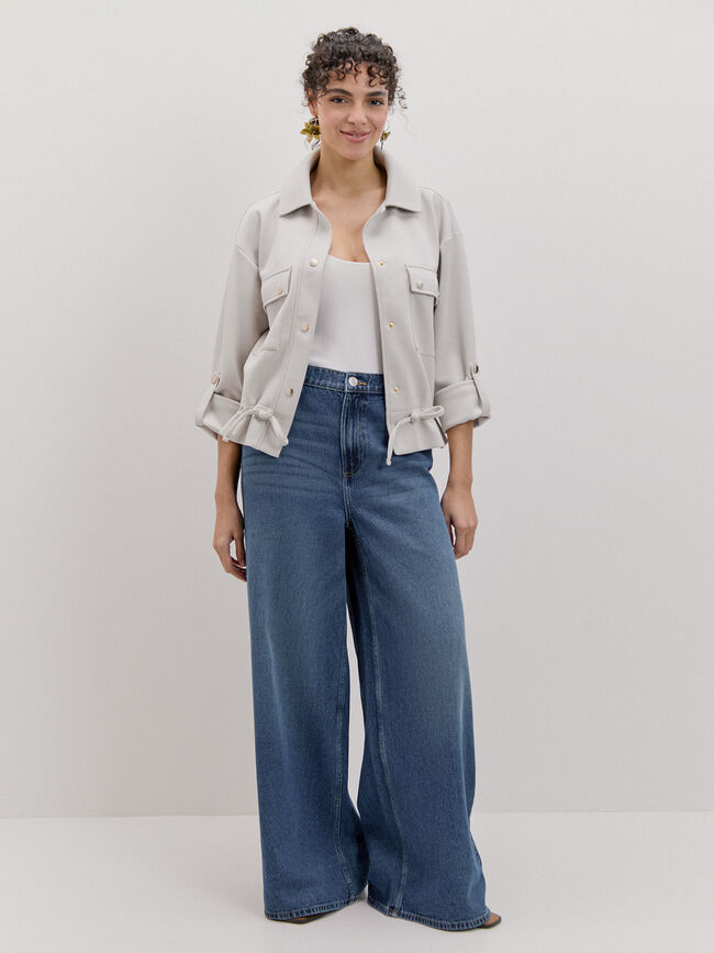 CHAQUETA DETALLE BOLSILLOS Piedra